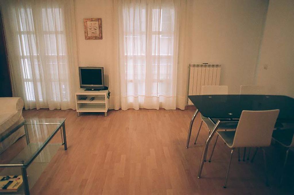 Apartamentos Auhabitat Zaragoza, Edificio De Apartamentos Turisticos Zimmer foto