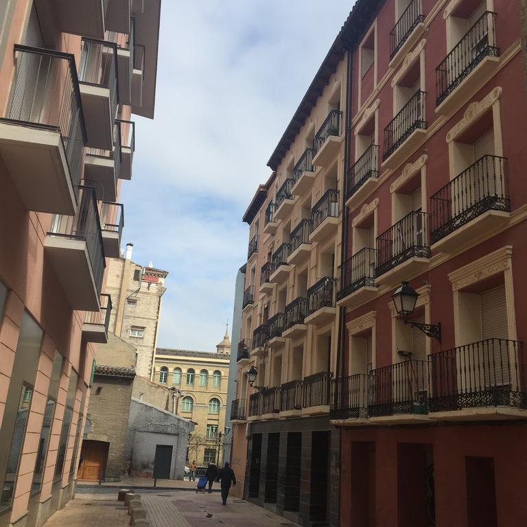 Apartamentos Auhabitat Zaragoza, Edificio De Apartamentos Turisticos Exterior foto