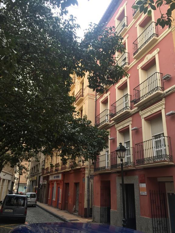Apartamentos Auhabitat Zaragoza, Edificio De Apartamentos Turisticos Exterior foto