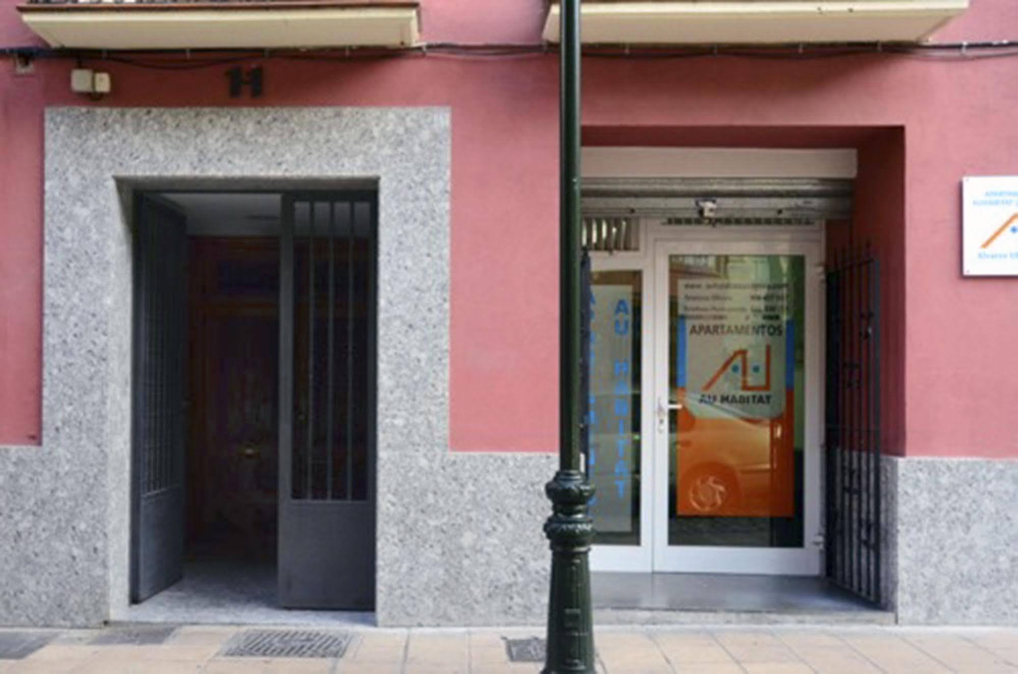 Apartamentos Auhabitat Zaragoza, Edificio De Apartamentos Turisticos Exterior foto
